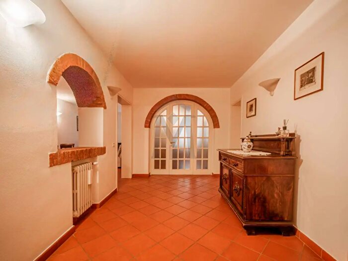 Appartamento con 7 locali in vendita in Reggio Emilia