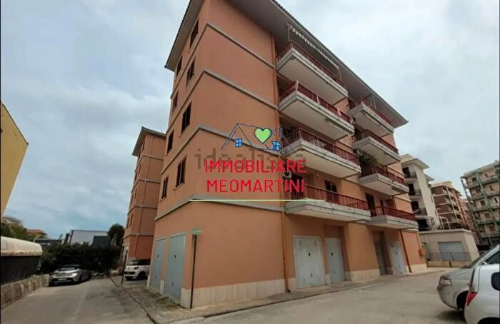 Appartamento con 7 locali in vendita in Via Noto Siracusa Sr, Siracusa