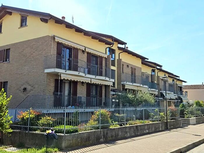 Appartamento con 5 locali in vendita in Via Virginio Berta, Torrazza Piemonte