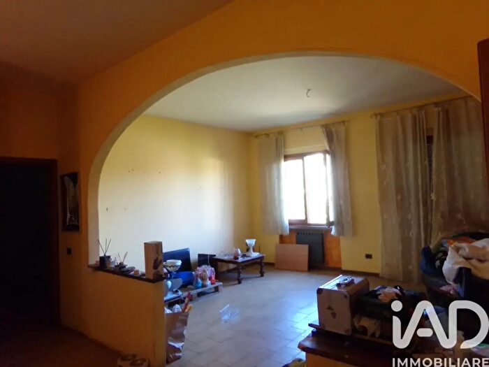 Casa con 13 locali in vendita in Via Francesca Vergine dei Pini, Monsummano Terme