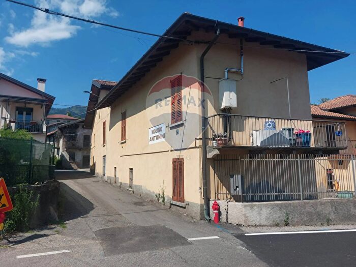 Case in Vendita e in Affitto - 3