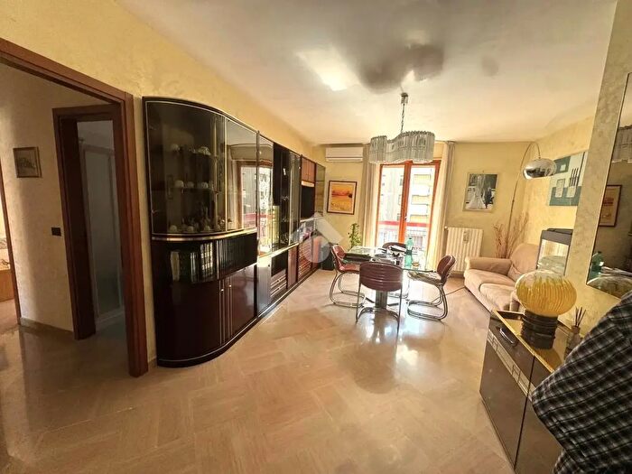 Appartamento trilocale in vendita in Via Giacomo Giacobelli, Bari