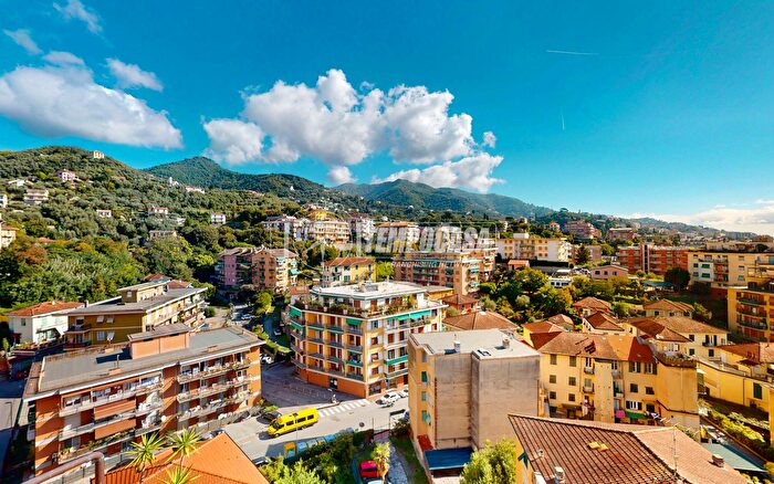 Appartamento trilocale in vendita in Rapallo