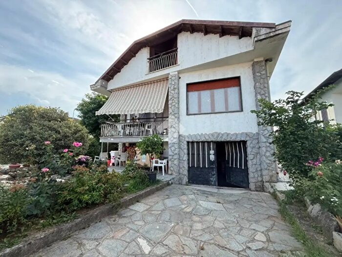 Casa con 6 locali in vendita in Via G Gozzano, Candiolo
