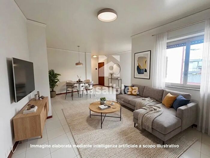 Appartamento quadrilocale in vendita in Via Scalo Merci, Ragusa