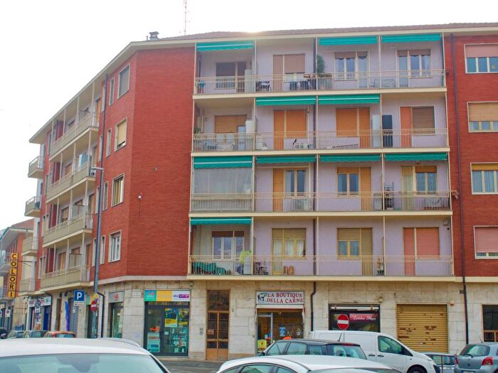 Appartamento bilocale in affitto in Via del Ballo, Centro Storico Vittoria Aje Nasi, Moncalieri