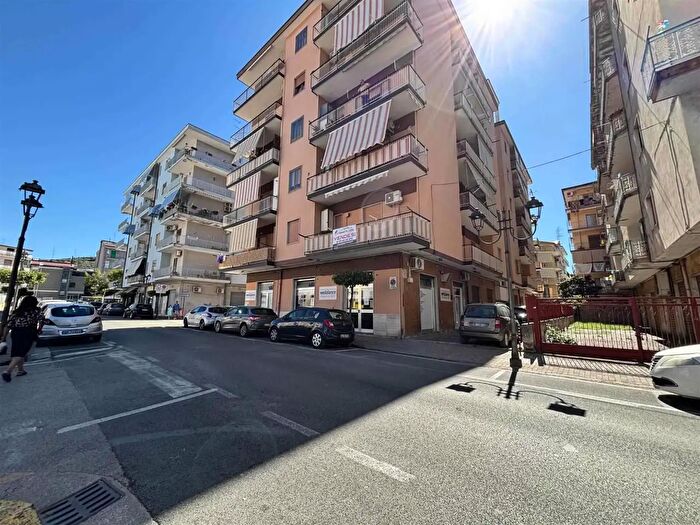 Appartamento quadrilocale in vendita in Via Ada Negri, Battipaglia