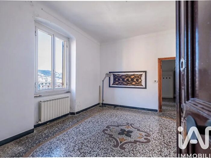 Appartamento con 7 locali in vendita in Via Melegari, Genova