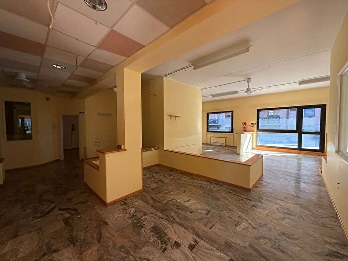 Appartamento con 16 locali in vendita in Via Tremana Bergamo, Bergamo