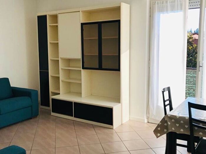 Appartamento quadrilocale in affitto in Via Giulio Crescenzi, Conca Fiorita, Bergamo