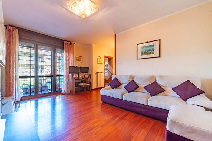 Appartamento trilocale in vendita in Via Evi Maltagliati, Roma