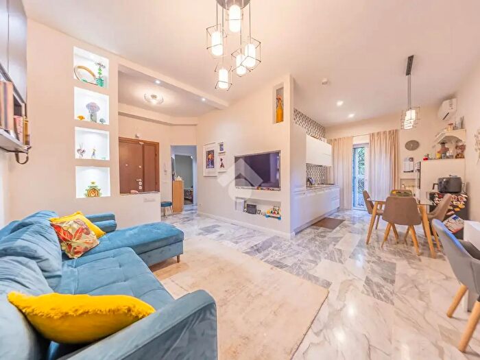 Appartamento trilocale in vendita in Via Nomentana, Roma