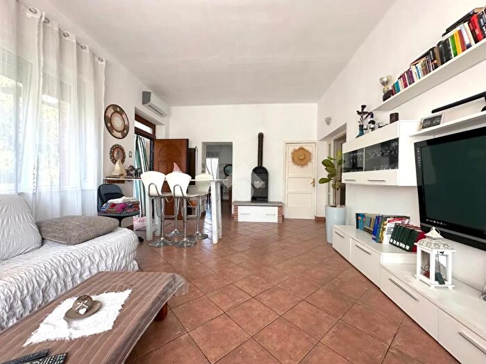 Casa quadrilocale in vendita in Via S Salvar, Bussolengo