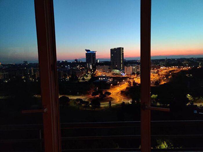 Appartamento quadrilocale in affitto in Via delle Costellazioni, Torrino, Roma