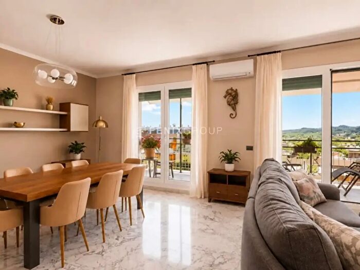 Appartamento quadrilocale in vendita in Via Puglia, San Benedetto Del Tronto