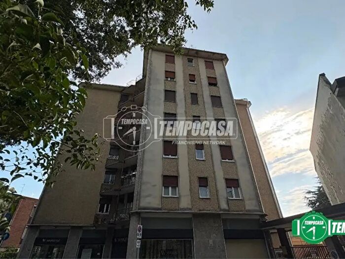 Appartamento trilocale in vendita in Via Magenta, Busto Arsizio