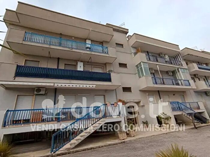 Appartamento trilocale in vendita in Via Caduti Via Fani, Francavilla Fontana