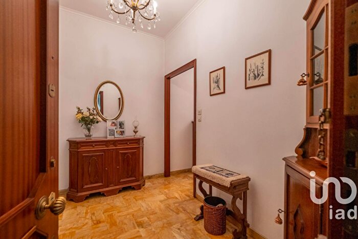 Appartamento con 6 locali in vendita in Via Francesco Dassori, Genova