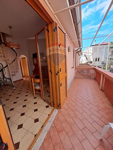 Appartamento con 5 locali in vendita in Corso del Tirreno, Santa Maria Del Cedro