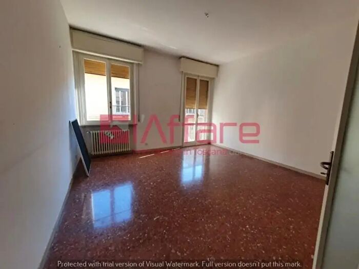 Appartamento con 5 locali in affitto in Pontedera