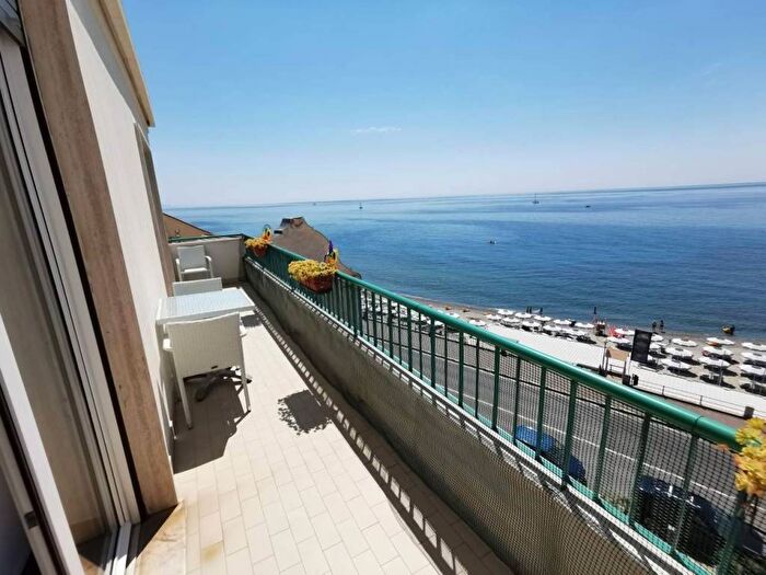 Appartamento con 5 locali in affitto in Piazza S Caterina, Centro, Varazze