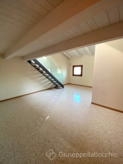 Appartamento con 7 locali in vendita in Viale Stazione, Marostica