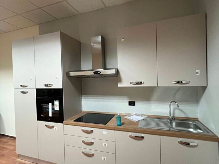 Appartamento bilocale in affitto in Via Giulio Antonio Acquaviva, Acquaviva, Caserta