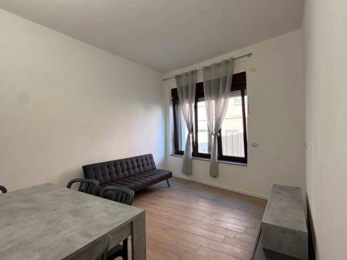 Appartamento trilocale in affitto in Via Amsicora, Domusnovas