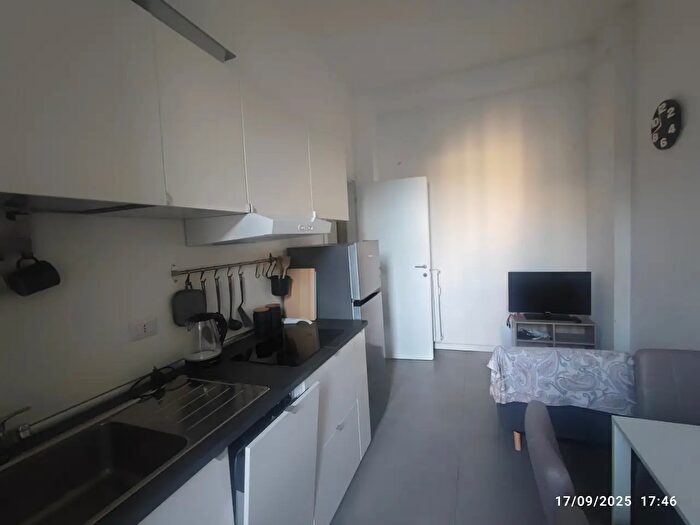 Appartamento trilocale in affitto in Viale Gabriele d'Annunzio, Milano