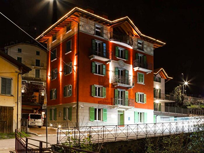 Appartamento bilocale in affitto in Via Roma, Centro, Branzi