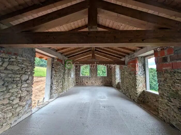 Casa trilocale in vendita in Zogno