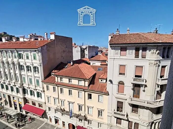 Appartamento monolocale in affitto in Via Carducci, Trieste
