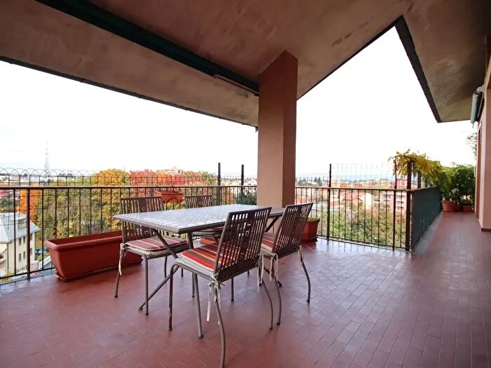 Appartamento quadrilocale in vendita in Via della Birona, Monza