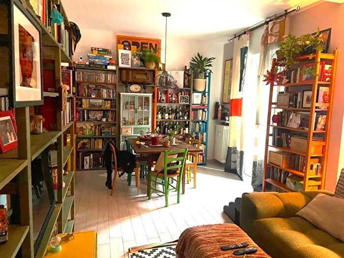 Appartamento con 6 locali in vendita in Via Vinzaglio, Alessandria