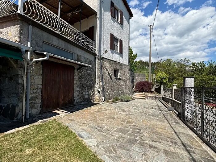 Casa con 5 locali in vendita in Via del Carmine, Sesta Godano
