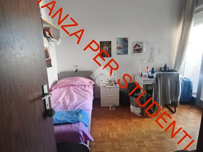 Appartamento con 5 locali in affitto in Via Palermo, Trento