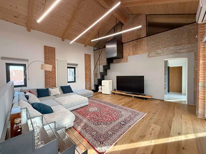 Casa con 7 locali in vendita in Via Alfieri, Nole