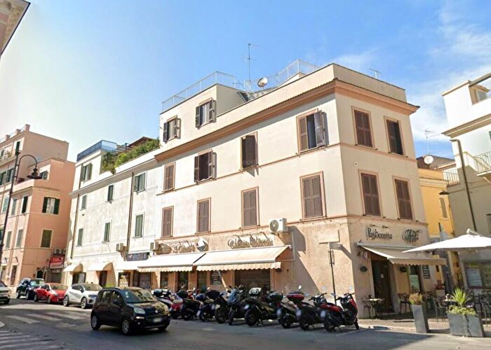 Casa con 5 locali in vendita in Via Carlo Cattaneo a, Nettuno