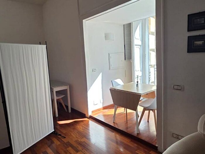 Appartamento monolocale in affitto in Via Chiaia, Monte di Dio, Napoli