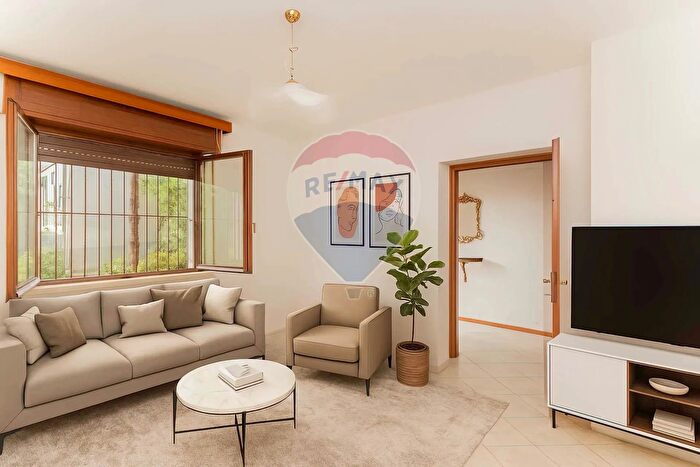 Casa con 5 locali in vendita in Matteotti, Cavaria Con Premezzo