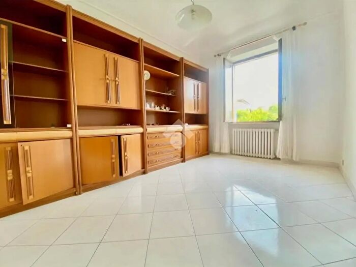 Appartamento quadrilocale in vendita in Via Ramiro Ginocchio, Novi Ligure