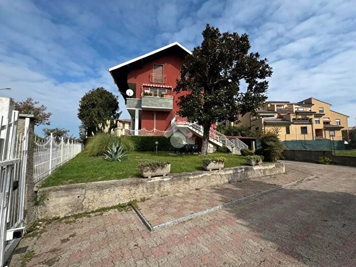 Appartamento quadrilocale in vendita in Via Circonvallazione, Marano Ticino