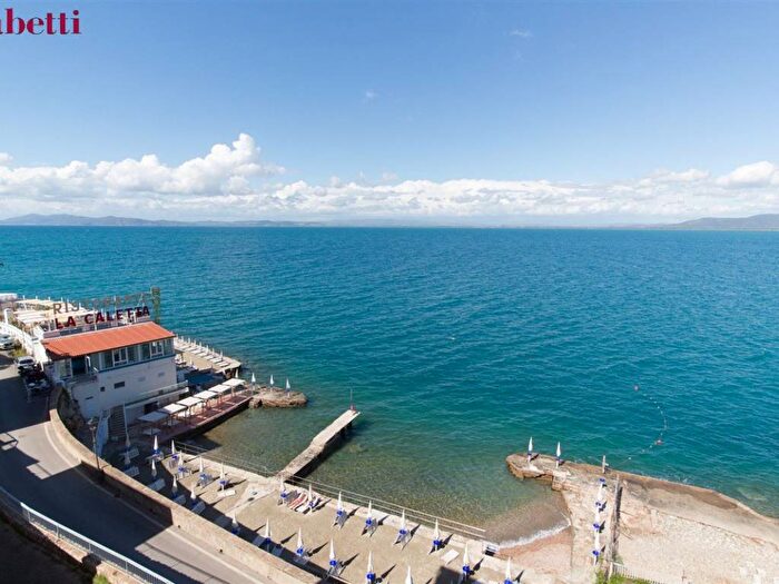 Appartamento con 6 locali in affitto in Via Breschi, Porto Santo Stefano, Monte Argentario