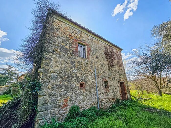 Casa con 11 locali in vendita in Vial Podere Nuovo Snc, Civitella Paganico