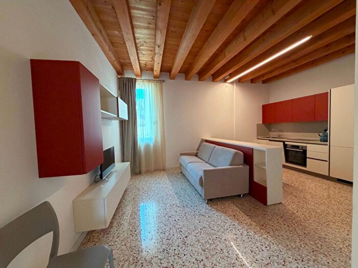 Appartamento monolocale in affitto in Stradella Pozzetto, Centro Storico, Vicenza