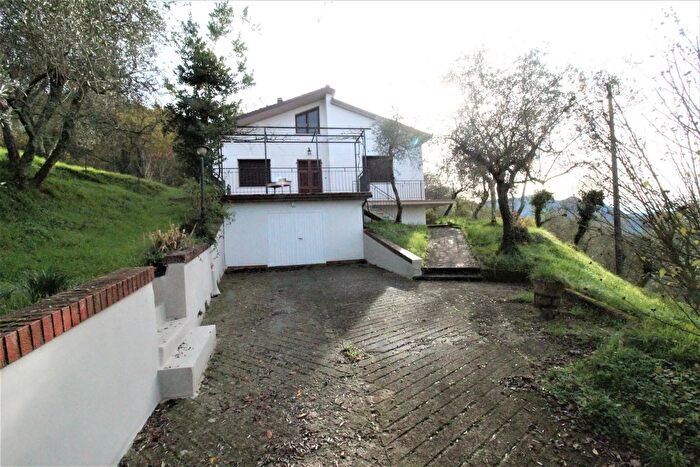 Casa con 5 locali in vendita in Codiponte, Casola In Lunigiana