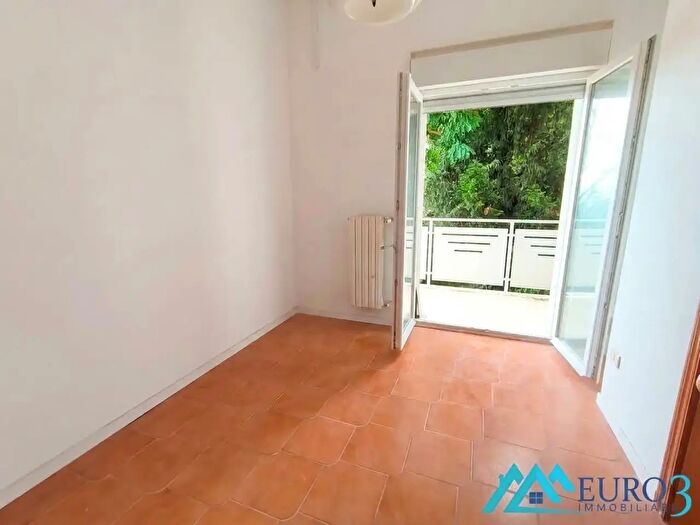 Appartamento con 6 locali in vendita in Via Emidio Luzi N, Ascoli Piceno