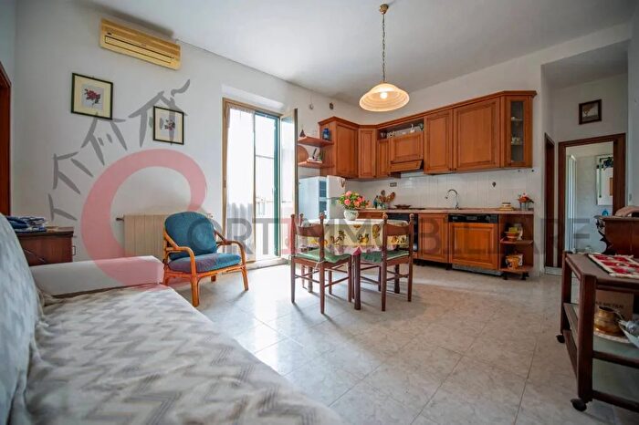 Appartamento trilocale in vendita in Follonica