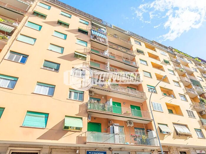 Appartamento quadrilocale in vendita in Via Veturia, Roma