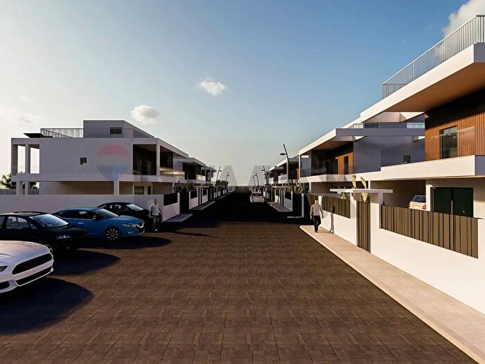 Casa con 5 locali in vendita in Strada San Giorgio Martire, Bari